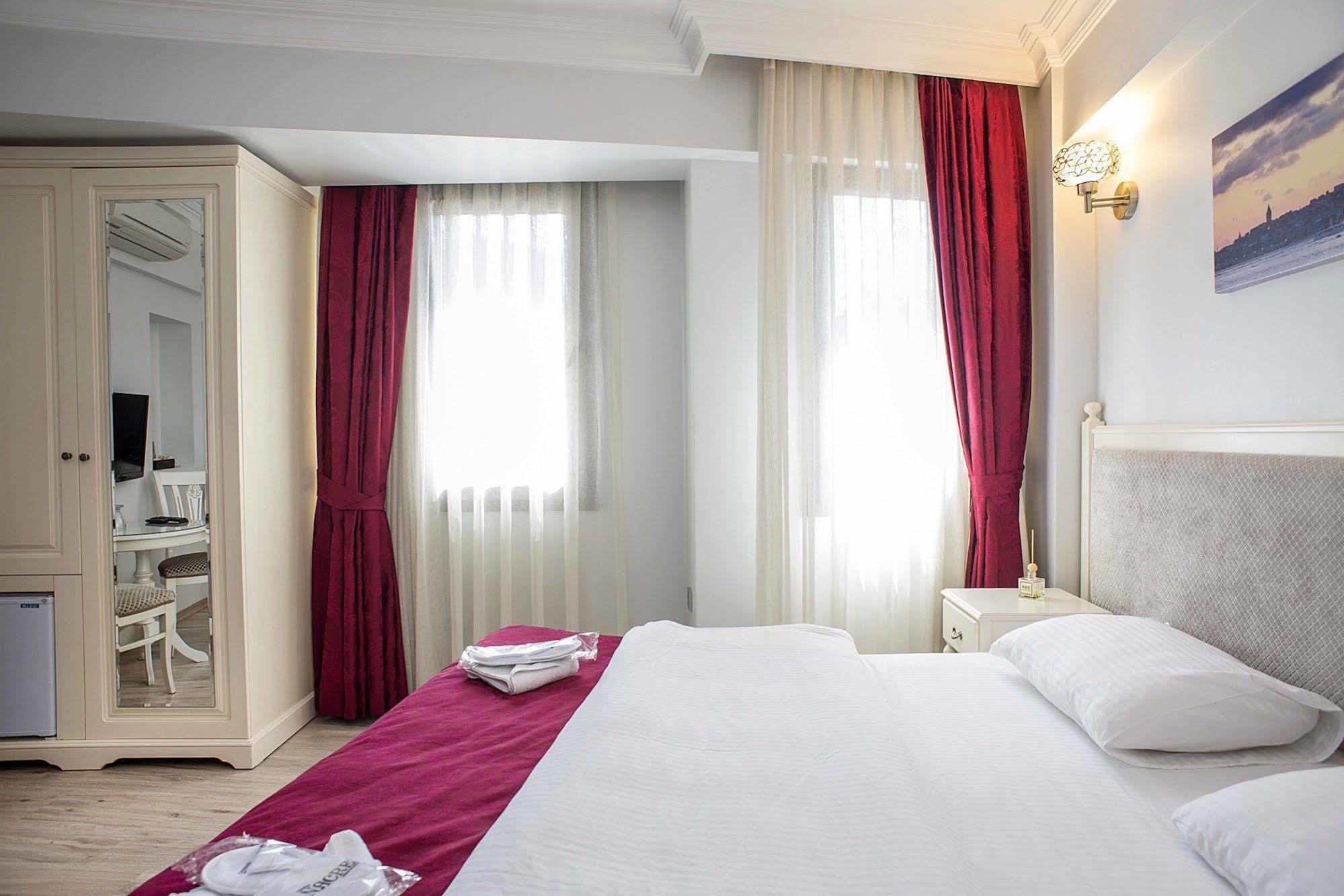 Nacre Boutique Residence Istanbul Bagian luar foto